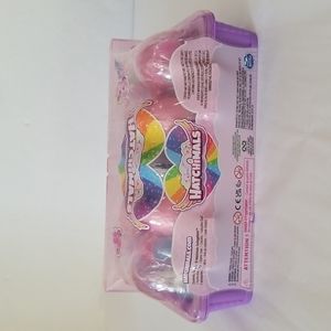 Hatchimals CollEGGtibles, Unicorn Family Carton with Surprise Playset